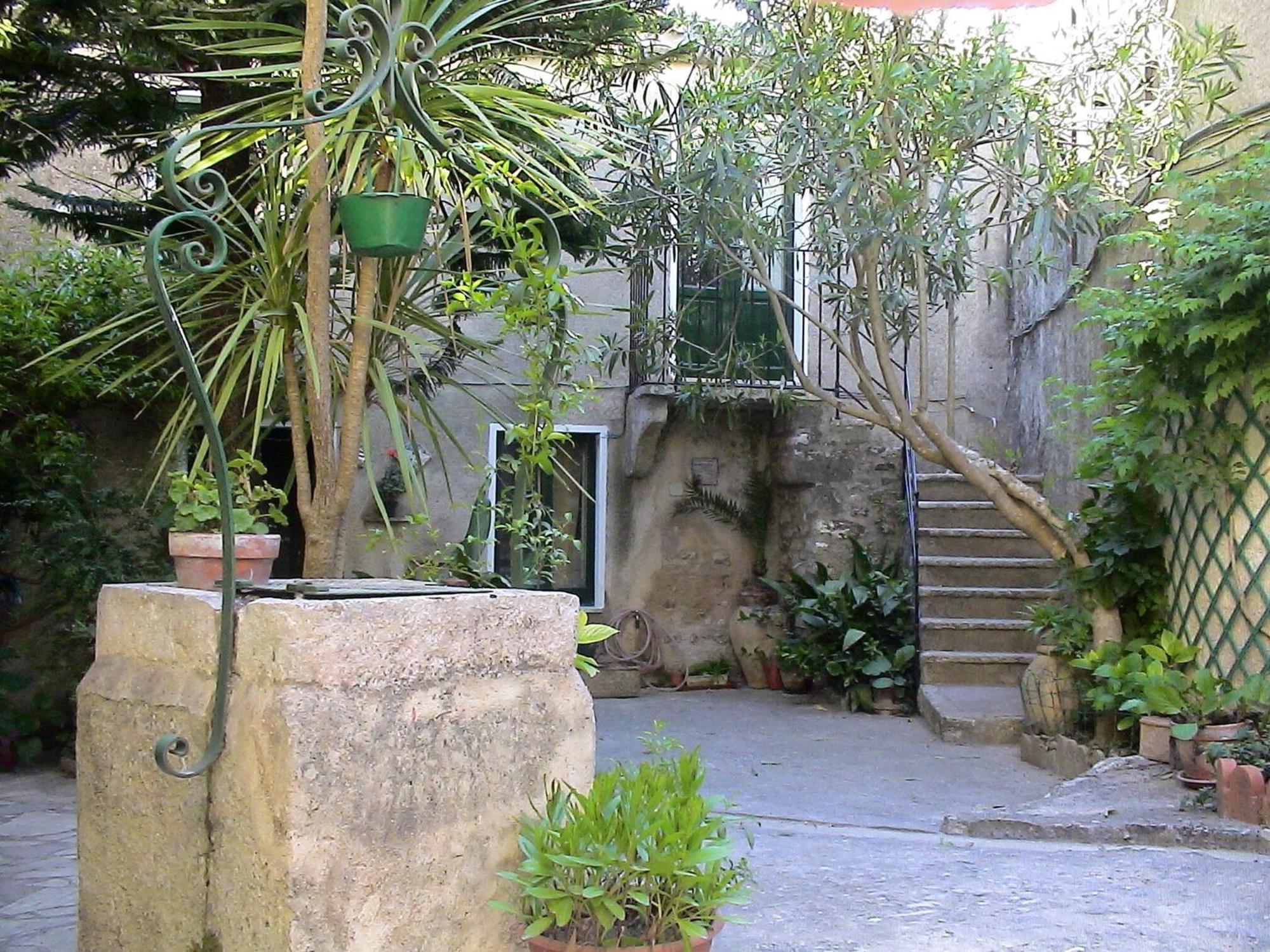 Appartamento Cortile Via Sales 11 Erice Esterno foto